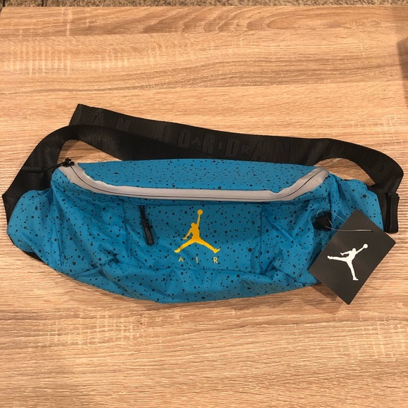 Jordan Other - Air Jordan Blue Belt Bag